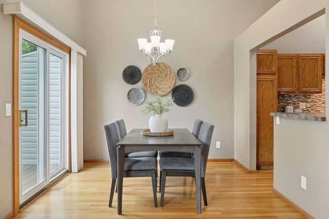 Spacious dining area. | Image 10