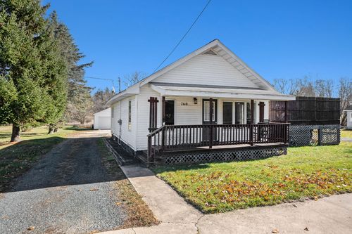 760 S Roth St, Reed City, MI, 49677-1370 | Card Image
