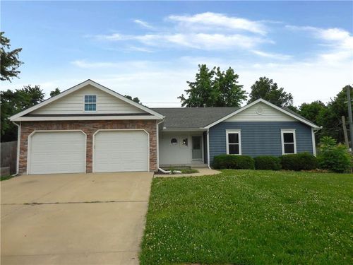 1000 Oakwood St, Harrisonville, MO, 64701-2389 | Card Image