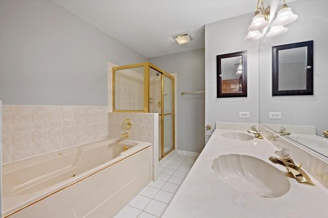1503 Longbranch Ct, Townhouse with 2 bedrooms, 3 bathrooms and 2 parking in Naperville IL | Image 27