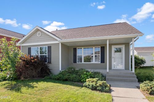 1021 E Lasalle Dr, Bismarck, ND, 58503-5515 | Card Image