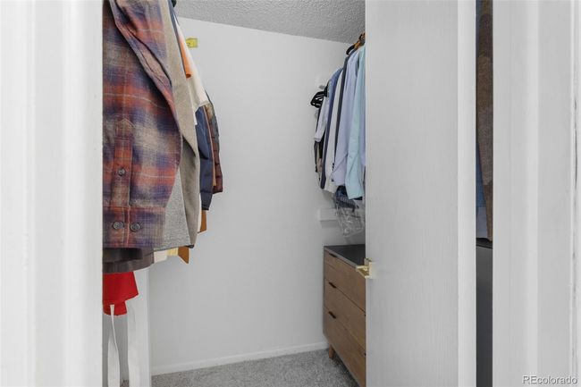 Walk-in closet | Image 19