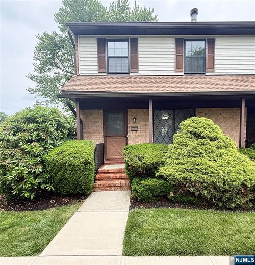 125 Riva Dr, Hackettstown, NJ, 07840-3729 | Card Image