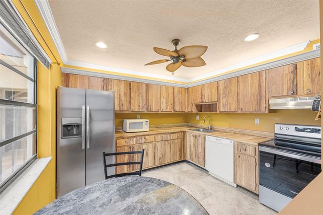 B - 94 Capri B, Condo with 1 bedrooms, 2 bathrooms and null parking in Delray Beach FL | Image 6