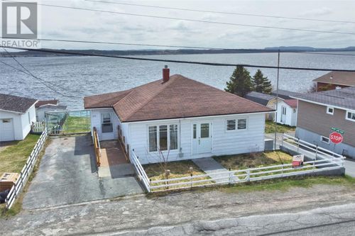 272 Bishops Cove Shore Rd, Bishop's Cove, NL, A0A | Card Image