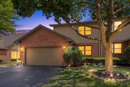 207 Ashley Way, Bloomingdale, IL, 60108-2933 | Card Image