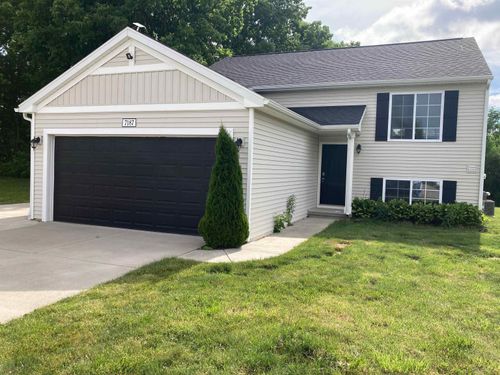7187 Glenmeadow Ct, Grand Blanc, MI, 48439-7586 | Card Image
