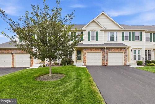 712 Wisteria Dr, WARRINGTON, PA, 18976-2482 | Card Image