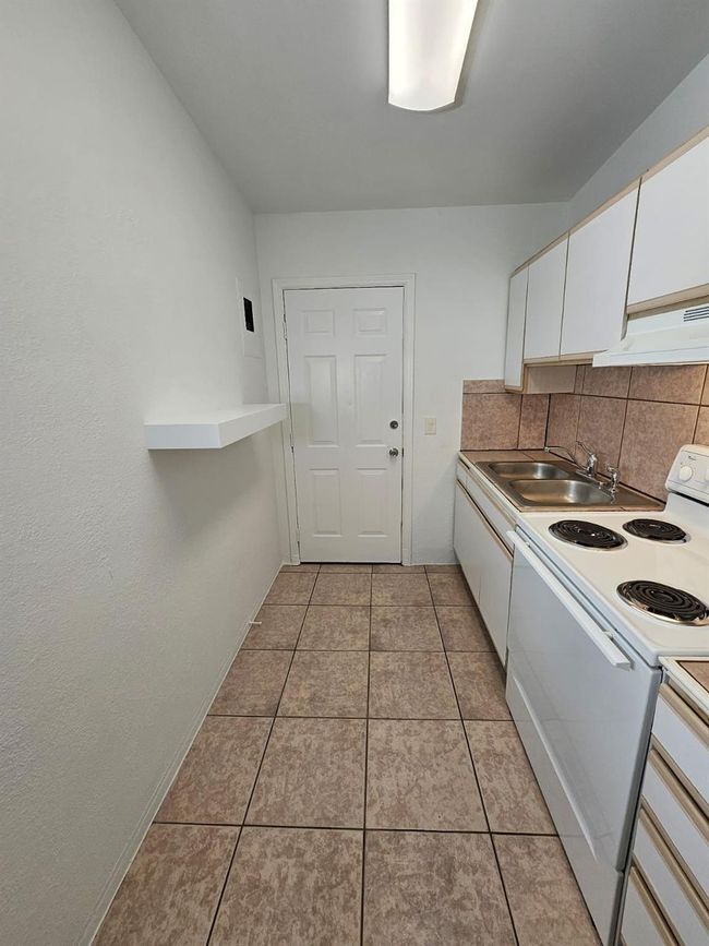 APT-4 - 1100 Ne 12 Th Ave, Condo with 1 bedrooms, 1 bathrooms and null parking in Fort Lauderdale FL | Image 7