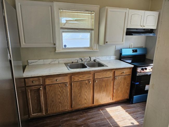 1102 W Atherton Rd, House other with 2 bedrooms, 1 bathrooms and null parking in Flint MI | Image 20