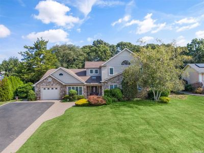 7 Coconut Drive, House other with 5 bedrooms, 4 bathrooms and null parking in Commack NY | Image 1