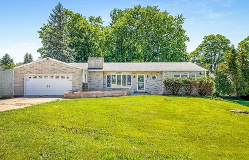 2057 Il Rte N, Freeport, IL, 61032 | Card Image