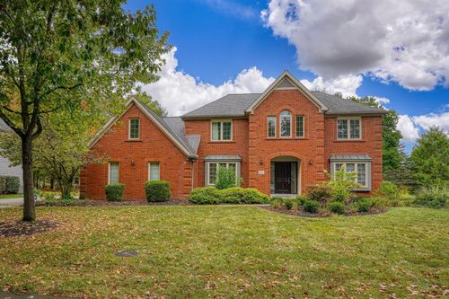 1221 Belcross Dr, New Albany, OH, 43054-9402 | Card Image