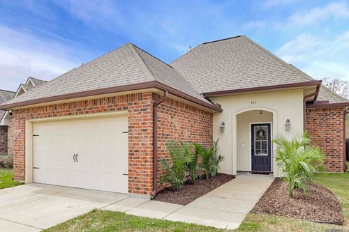 932 Shadow Bluff Dr, Baton Rouge, LA, 70820 | Card Image