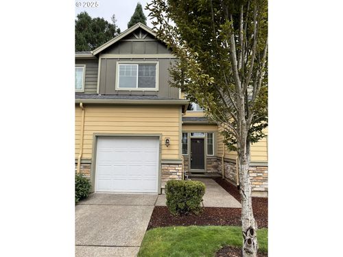 7983 Ne Caitlin St, Hillsboro, OR, 97006-6863 | Card Image