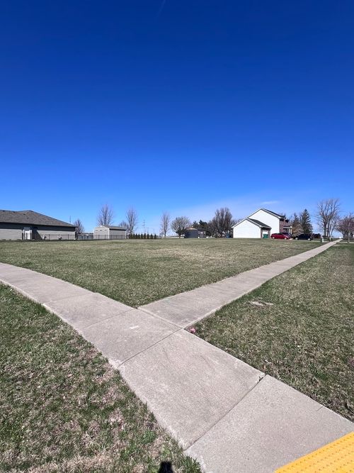 21140 S Magnolia Ln, Elwood, IL, 60421-6105 | Card Image