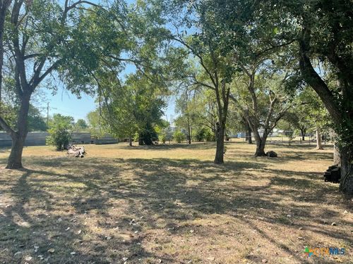 1125 San Marcos Hwy, Luling, TX, 78648-2058 | Card Image