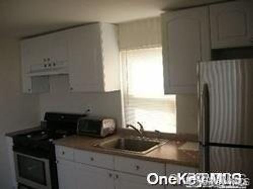 64 Waterview St, East Rockaway, NY, 11518-2028 | Card Image