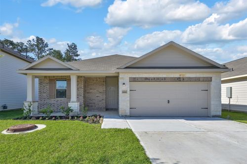17620 Cedar Crest Dr, Conroe, TX, 77306-2062 | Card Image
