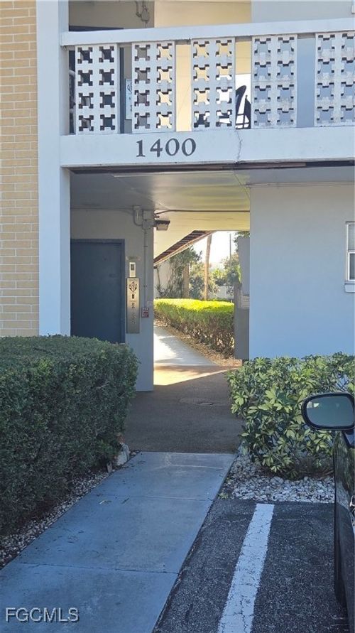 1423 Tropic Ter, NORTH FORT MYERS, FL, 33903-5273 | Card Image