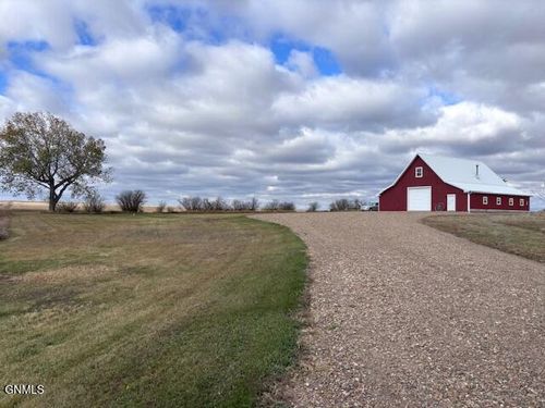 4986 Highway 16 S, Antelope, MT, 59211-9521 | Card Image