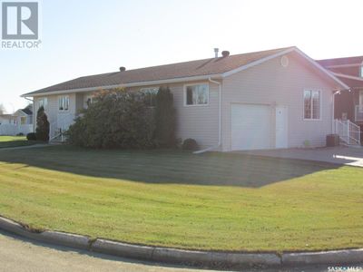 644 Nicholson Dr, House other with 3 bedrooms, 1 bathrooms and null parking in Carrot River SK | Image 1