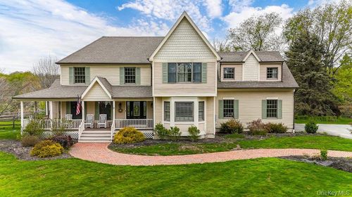 9 Mayflower Ct, Warwick, NY, 10990-2859 | Card Image