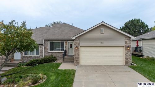 901 Phillips Drive, Lincoln, NE, 68521 | Card Image
