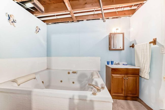 172 Big Hill Cir Se, House other with 3 bedrooms, 3 bathrooms and 2 parking in Airdrie AB | Image 29