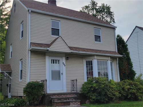 851 E 232nd St, Euclid, OH, 44123-2511 | Card Image