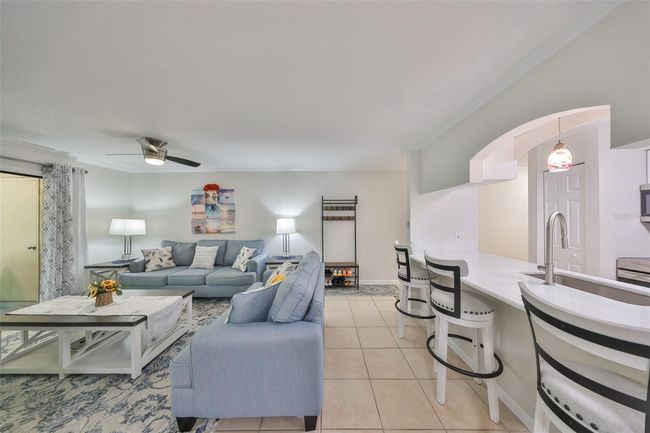 APT-203 - 10100 Sailwinds Blvd N, Condo with 3 bedrooms, 2 bathrooms and null parking in LARGO FL | Image 10