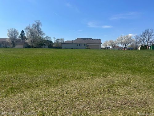 558 Boyd St, Pontiac, MI, 48342-1982 | Card Image