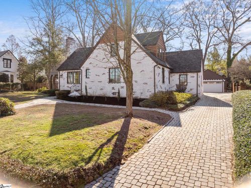 516 Cleveland St, Greenville, SC, 29601-3807 | Card Image