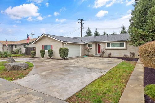 543 S Redwood Dr, Visalia, CA, 93277-1915 | Card Image