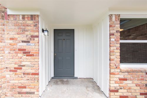 3906 Knotty Oaks Trl, Houston, TX, 77045-4419 | Card Image