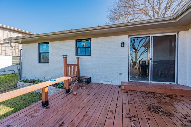 View of wooden terrace | Image 26