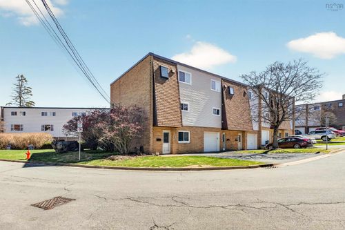5568 Carriageway Cres, Halifax, NS, B3K5K4 | Card Image
