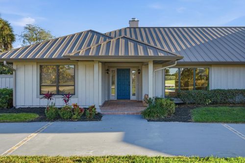 5061 Se Burning Tree Cir, Stuart, FL, 34997-8724 | Card Image