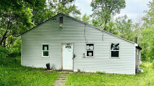 435-433 Pendergast Rd, Phoenix, NY, 13135-4235 | Card Image