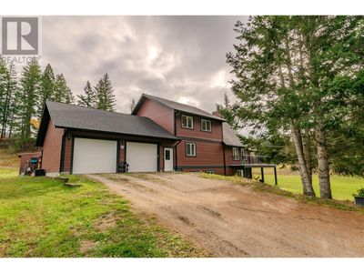 738 Bolton Rd, House other with 2 bedrooms, 3 bathrooms and 2 parking in Tappen BC | Image 2