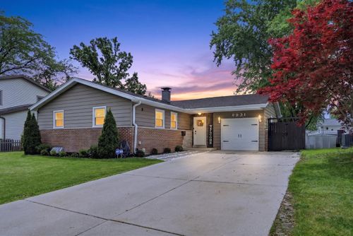 8931 Sandra Ln, Hickory Hills, IL, 60457-1658 | Card Image