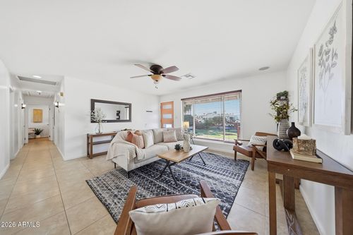 8112 E Monte Vista Rd, Scottsdale, AZ, 85257-2833 | Card Image