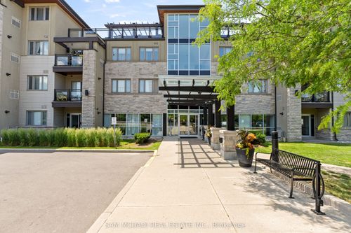 413-570 Lolita Gdns, Mississauga, ON, L5A0A1 | Card Image