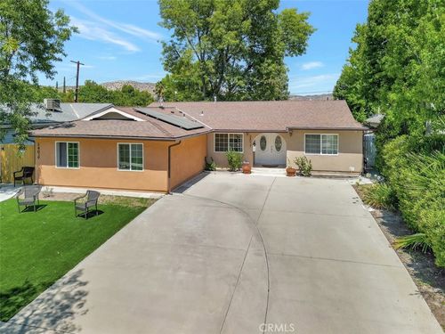 24017 Sylvan St, Woodland Hills, CA, 91367-1248 | Card Image