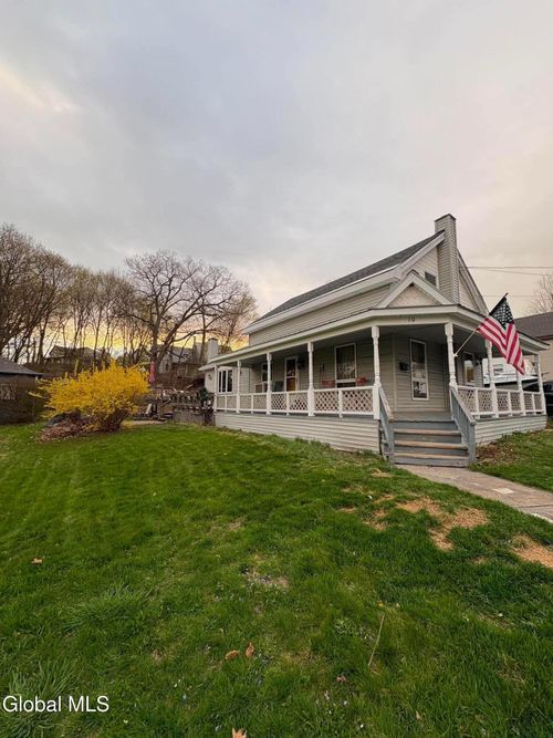10 Prospect Ave, Port Henry, NY, 12974-1011 | Card Image