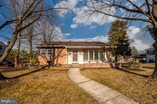 3029 Grandview Blvd, Sinking Spring, PA, 19608-1046 | Card Image