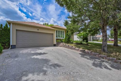 40 Holland River Blv. Boulevard, East Gwillimbury, ON, L9N1C4 | Card Image