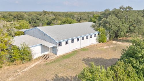 211 Loop 308, Briggs, TX, 78608 | Card Image