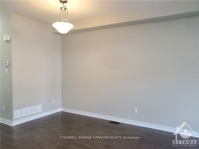948 Kilbirnie Dr, House attached with 3 bedrooms, 3 bathrooms and 1 parking in Nepean ON | Image 5