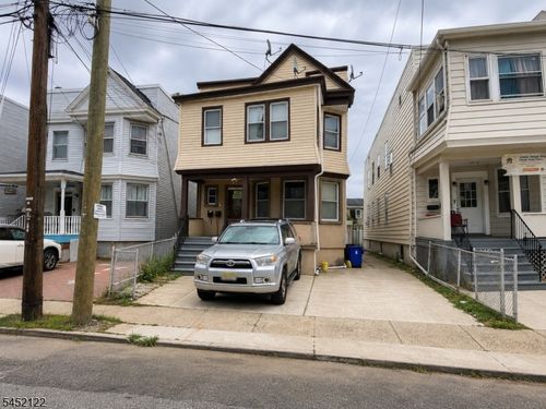 1-186 Oakwood Pl, Orange, NJ, 07050-3808 | Card Image